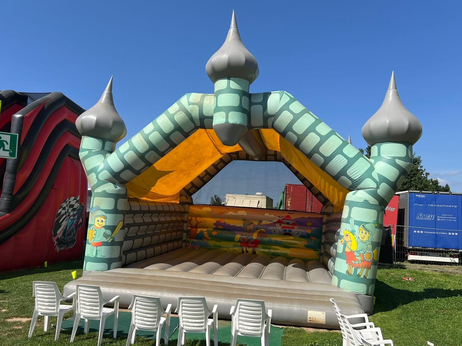 XXL Schloß Hüpfburg gebraucht